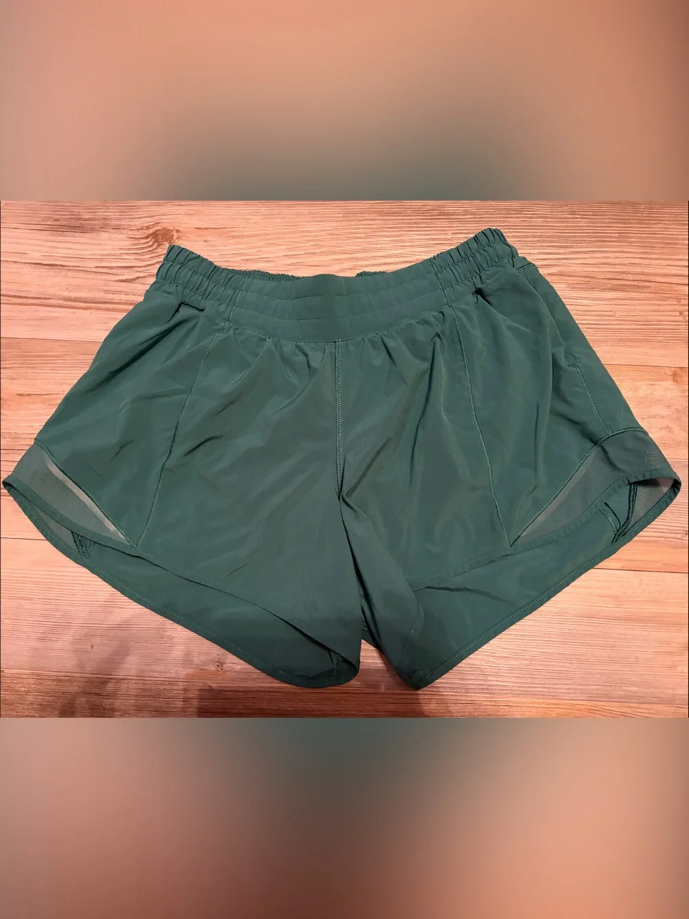 Lululemon Hotty Hot, high rise 4”, size 10  Forest Green